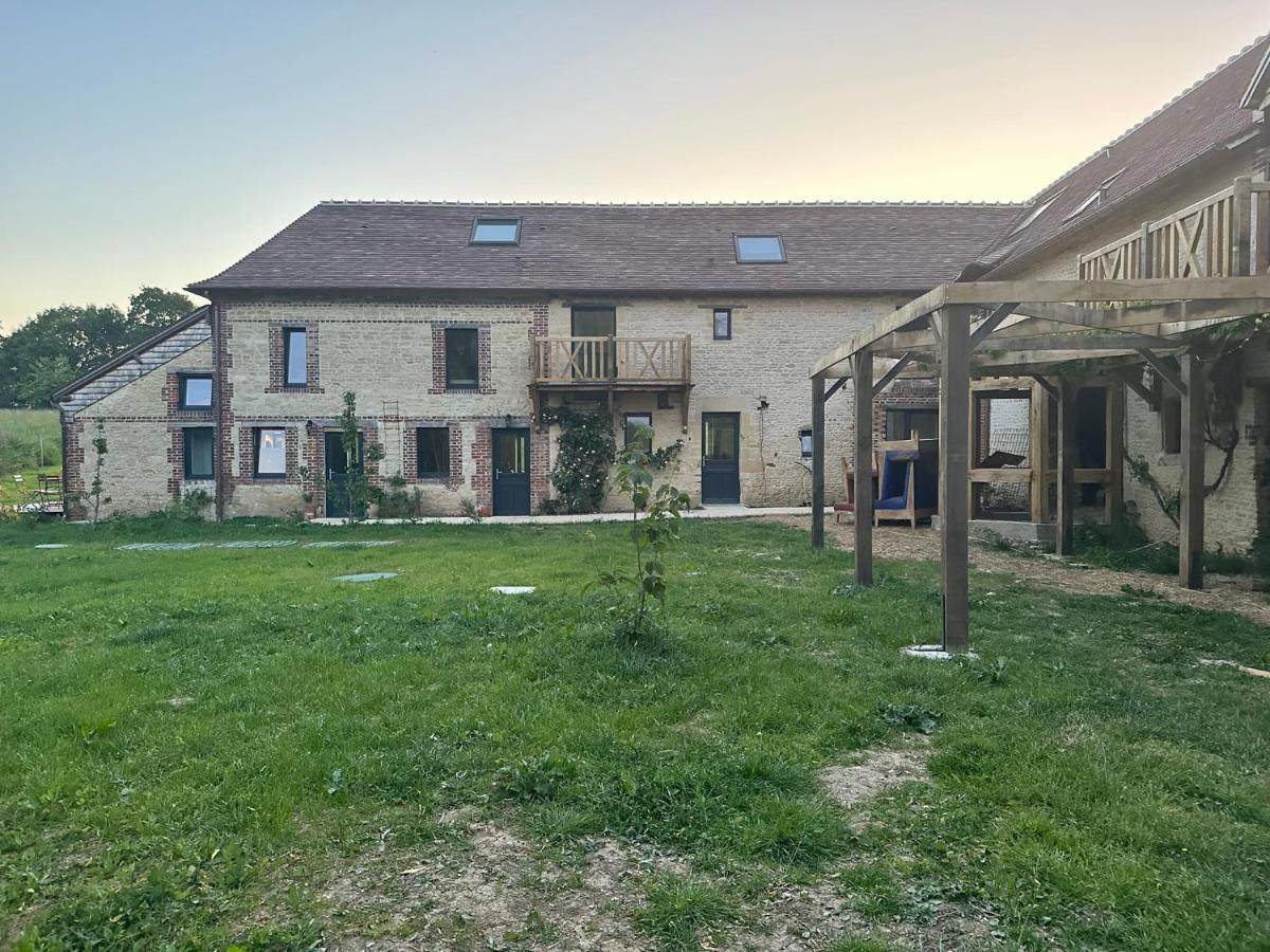 Gite Confortable Au Milieu Des Pres - La Ferme De Montigny Neauphe-Sur-Dive 外观 照片