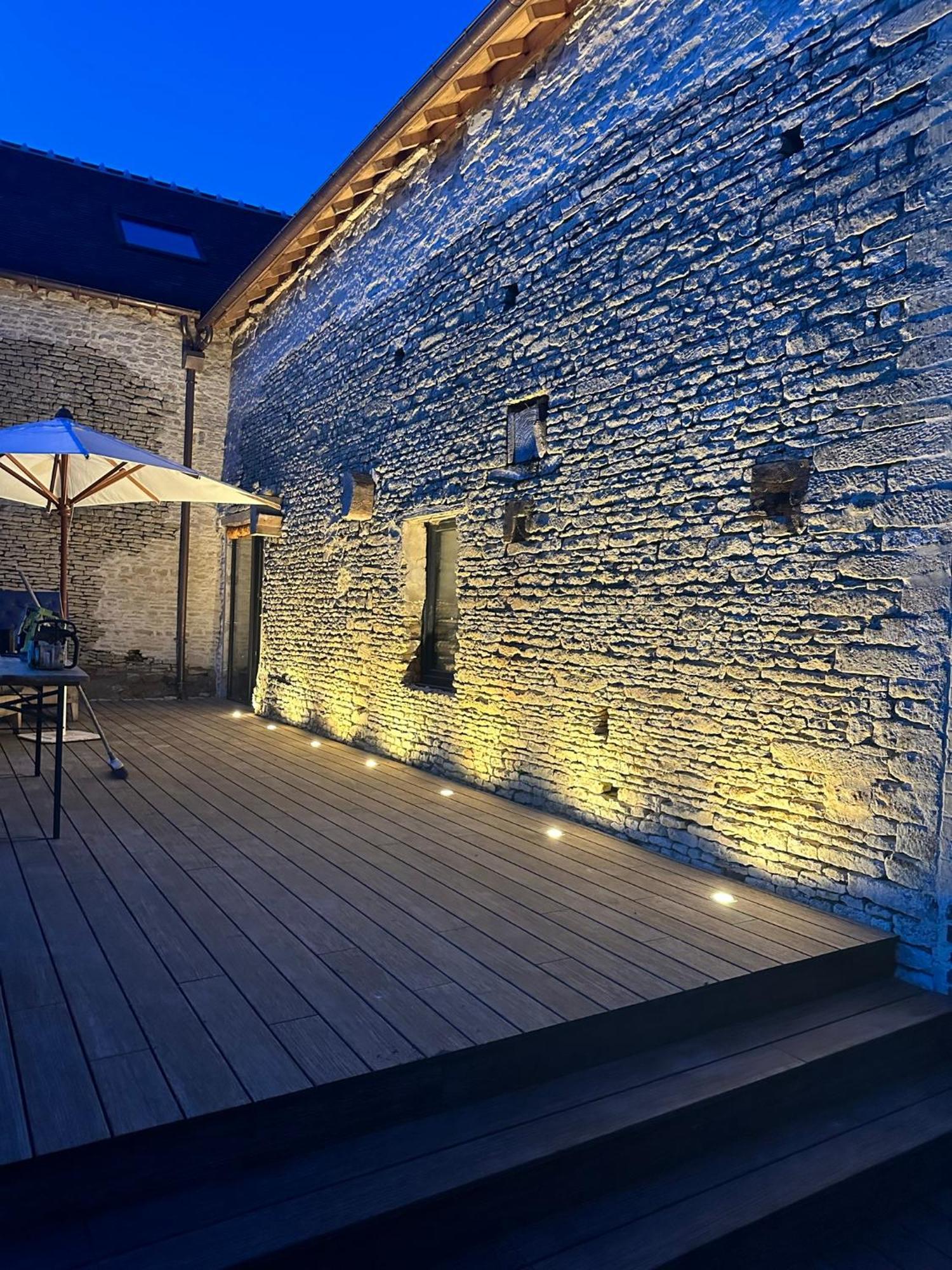 Gite Confortable Au Milieu Des Pres - La Ferme De Montigny Neauphe-Sur-Dive 外观 照片